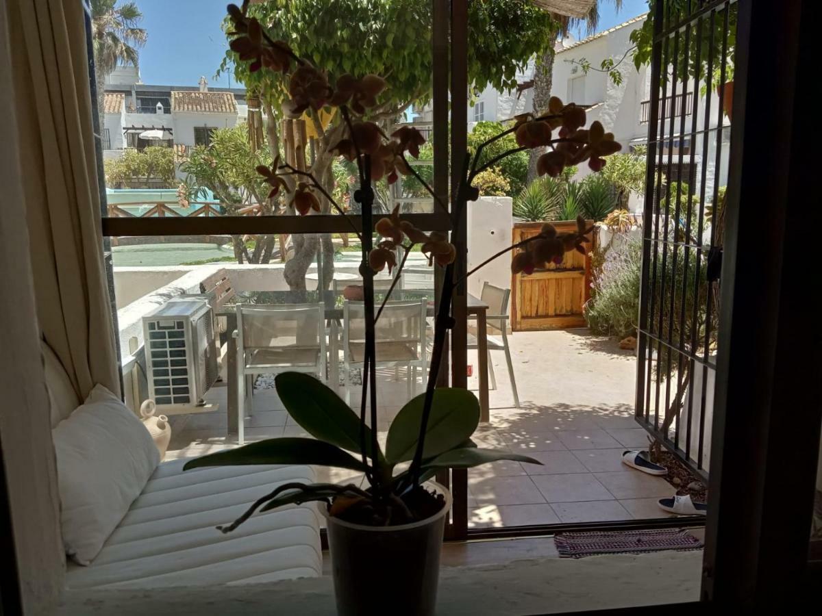 Villa Lagos A 25 Metros Del Mar Roquetas de Mar Buitenkant foto