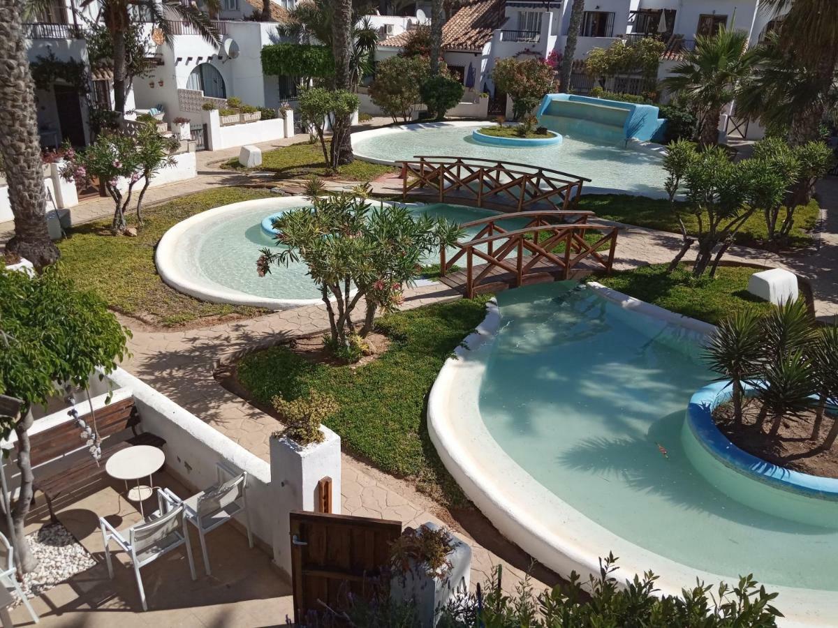 Villa Lagos A 25 Metros Del Mar Roquetas de Mar Buitenkant foto