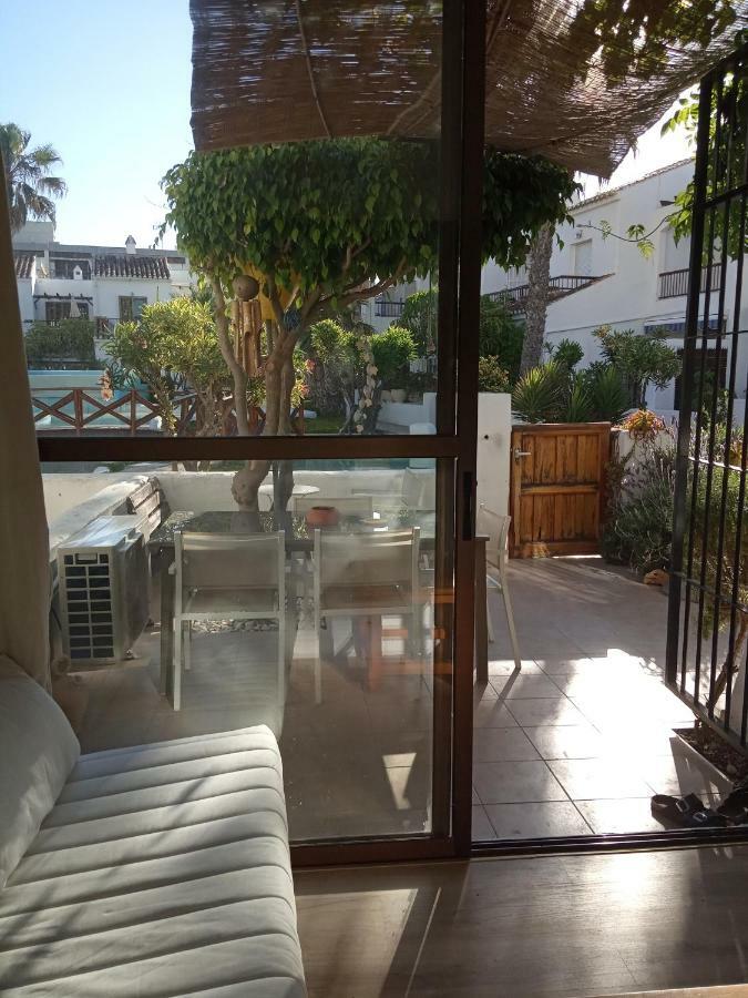Villa Lagos A 25 Metros Del Mar Roquetas de Mar Buitenkant foto